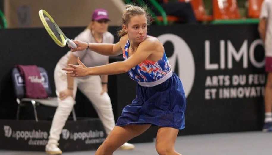 Вероника Подрез победила третью сеяную Розателло и вышла в полуфинал ITF W50 в Гренобле, матч завершился 6:1, 6:4 за 1 час 15 минут.