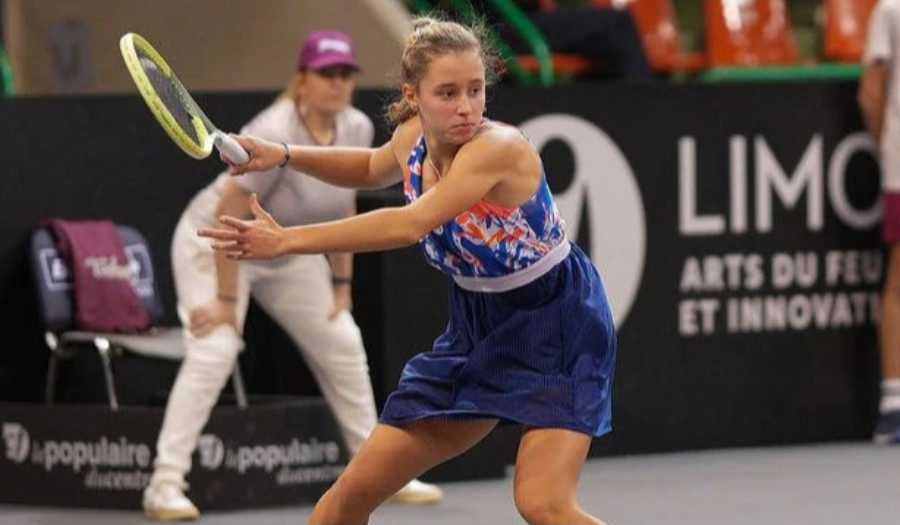 Вероника Подрез проиграла Юлии Авдеевой в финале ITF W75 во Франции. Матч длился 1 час 29 минут, счет 3:6, 5:7.