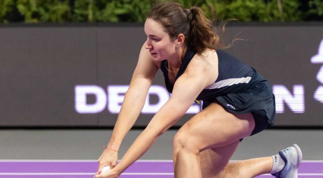 Дарья Снигур вышла в четвертьфинал WTA в Клуж-Напоке после разгромной победы над румынкой Жаклин Кристиан 6:1, 6:0, игра состоится 5 февраля.