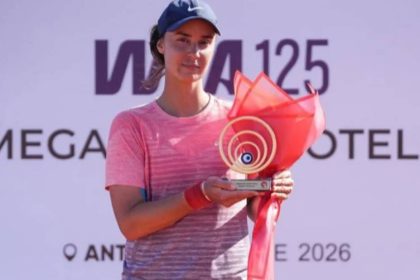 Ангелина Калинина второй раз подряд выиграла турнир WTA 125 в Анталье, уверенно победив Тамару Зиданшек в финале со счетом 6:0, 6:3.