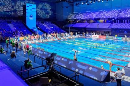 World Aquatics сняла ограничения с россиян и белорусов в водных видах спорта: они смогут выступать с флагом и символикой на турнирах.