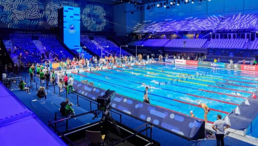 World Aquatics сняла ограничения с россиян и белорусов в водных видах спорта: они смогут выступать с флагом и символикой на турнирах.