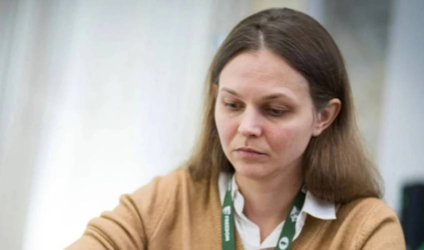 Анна Музычук победила Екатерину Лагно в четвертом туре турнира претенденток, вышла в лидеры таблицы и 3 апреля сыграет против Горячкиной.