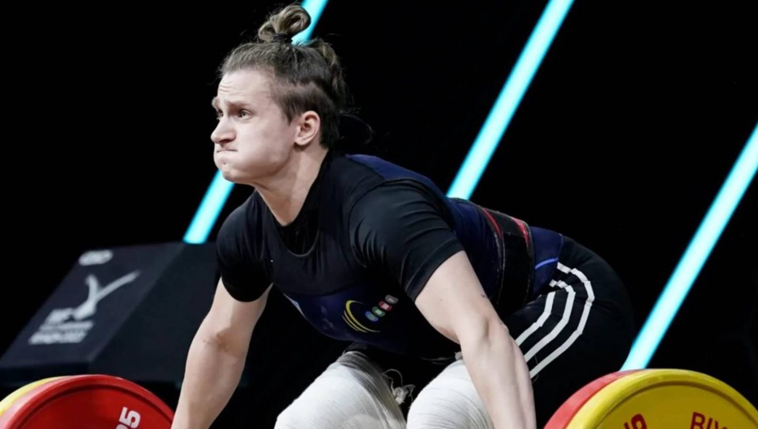 Камила Конотоп в четвертый раз в карьере стала абсолютной чемпионкой Европы по тяжелой атлетике, выиграв рывок, толчок и золото по сумме.