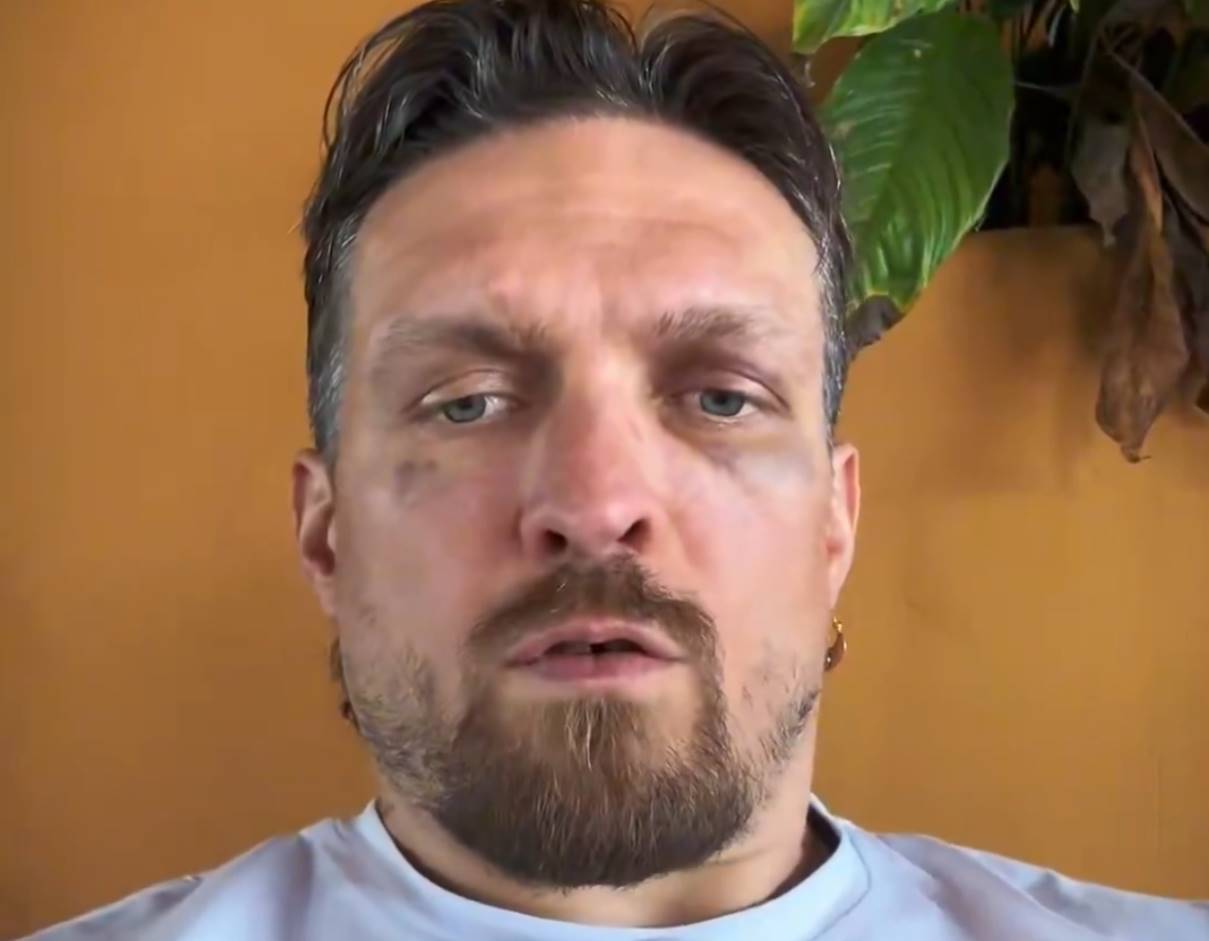 Усик обратился к болельщикам после победы над Рико Верховеном, признал тяжелый бой и высказался о критике после защиты чемпионских титулов.