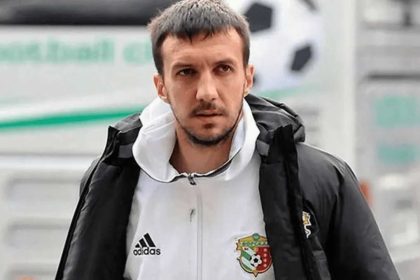 Украинский футболист Вячеслав Шарпар умер в возрасте 39 лет. Тело спортсмена находится в Греции, семья готовит возвращение в Украину.