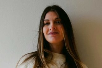 Ольга Харлан впервые стала мамой: украинская фехтовальщица родила дочь от Луиджи Самеле, показала первое фото ребенка и назвала ее Арианной.