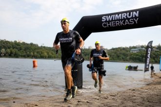 SwimRun в Черкассах пройдет 30 августа 2026 года: дистанция 2 км плавания и 12 км бега, правила участия, снаряжение и место старта у Днепра.