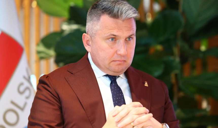 Польшу могут отстранить от Олимпийских игр из-за кризиса в PKOl после ареста его главы Радослава Песевича по делу о возможной коррупции.