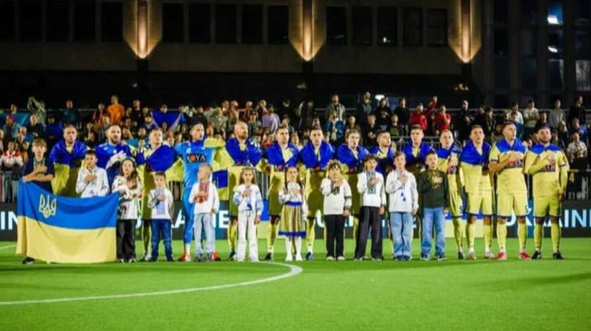 Сборная Украины победила Австралию 2:1 в 1/8 финала ЧМ-2026 по сокке и вышла в четвертьфинал, где сыграет с победителем пары Бразилия — Албания.