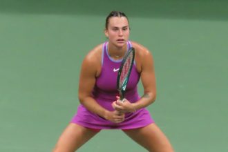 Арина Соболенко с ракеткой во время финала US Open 2024
