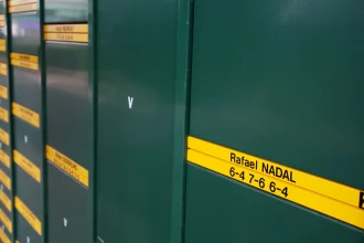 Архивная доска результатов теннисного турнира как иллюстрация сетки WTA 500