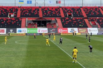 Стадион Авангард в Ровно перед матчем Верес — Шахтер